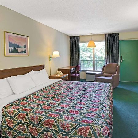 Days Inn By Wyndham Jellico - Tennessee State Line Kültér fotó