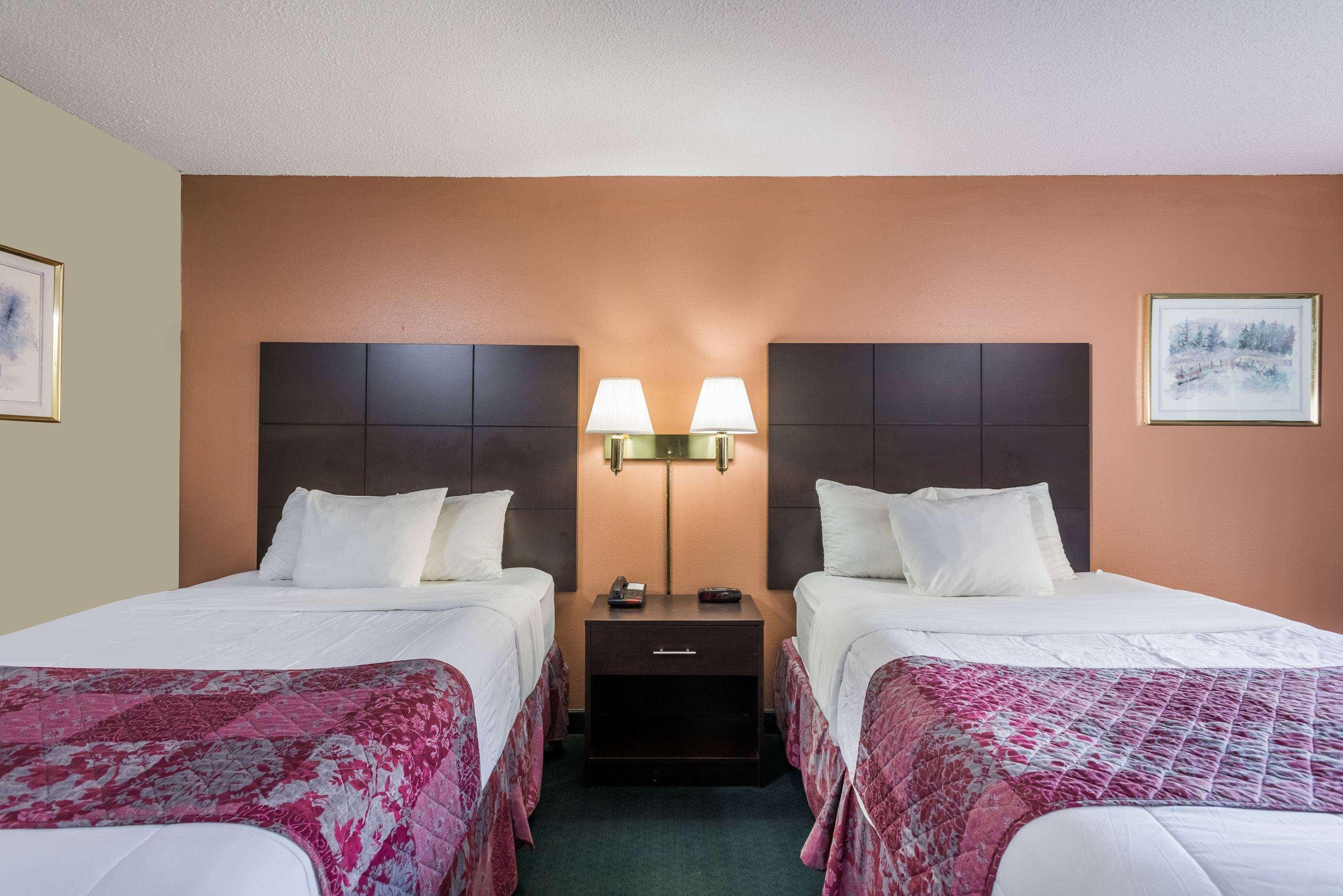 Days Inn By Wyndham Jellico - Tennessee State Line Kültér fotó