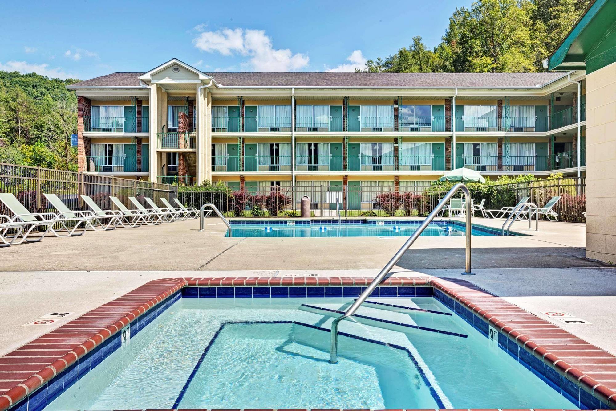Days Inn By Wyndham Jellico - Tennessee State Line Kültér fotó